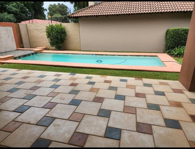 4 BEDROOM PROPERTY TO RENT IN MUCKLENEUK